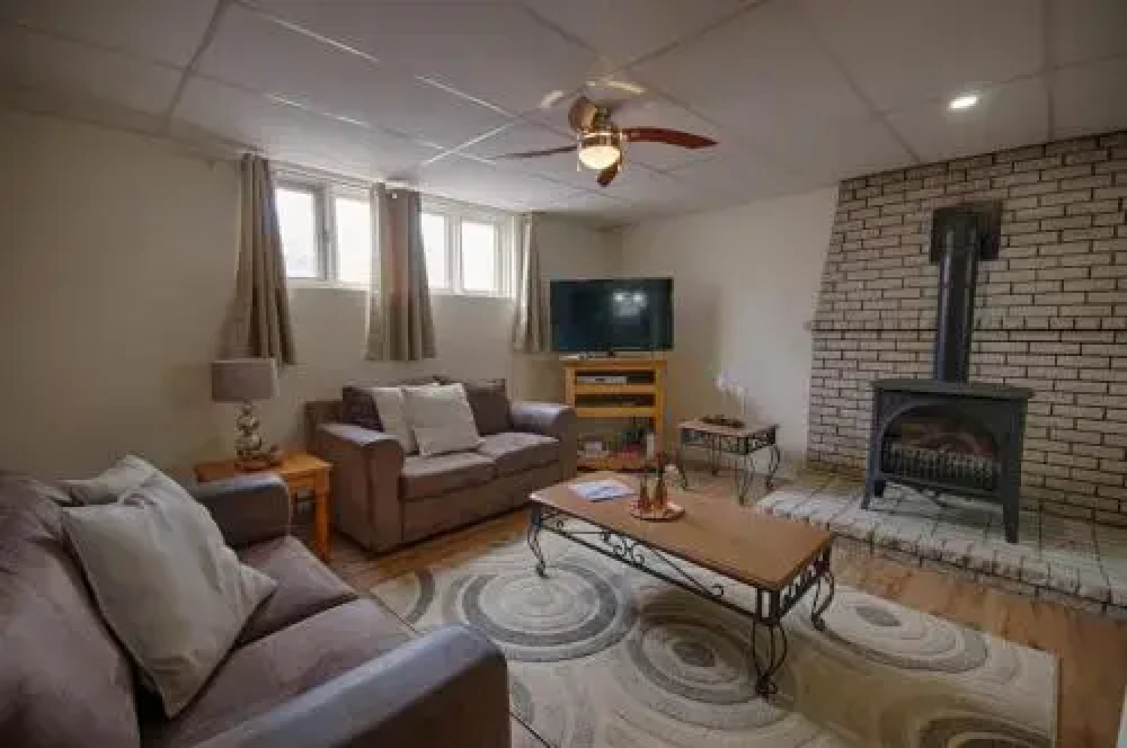 La maison sous les arbres