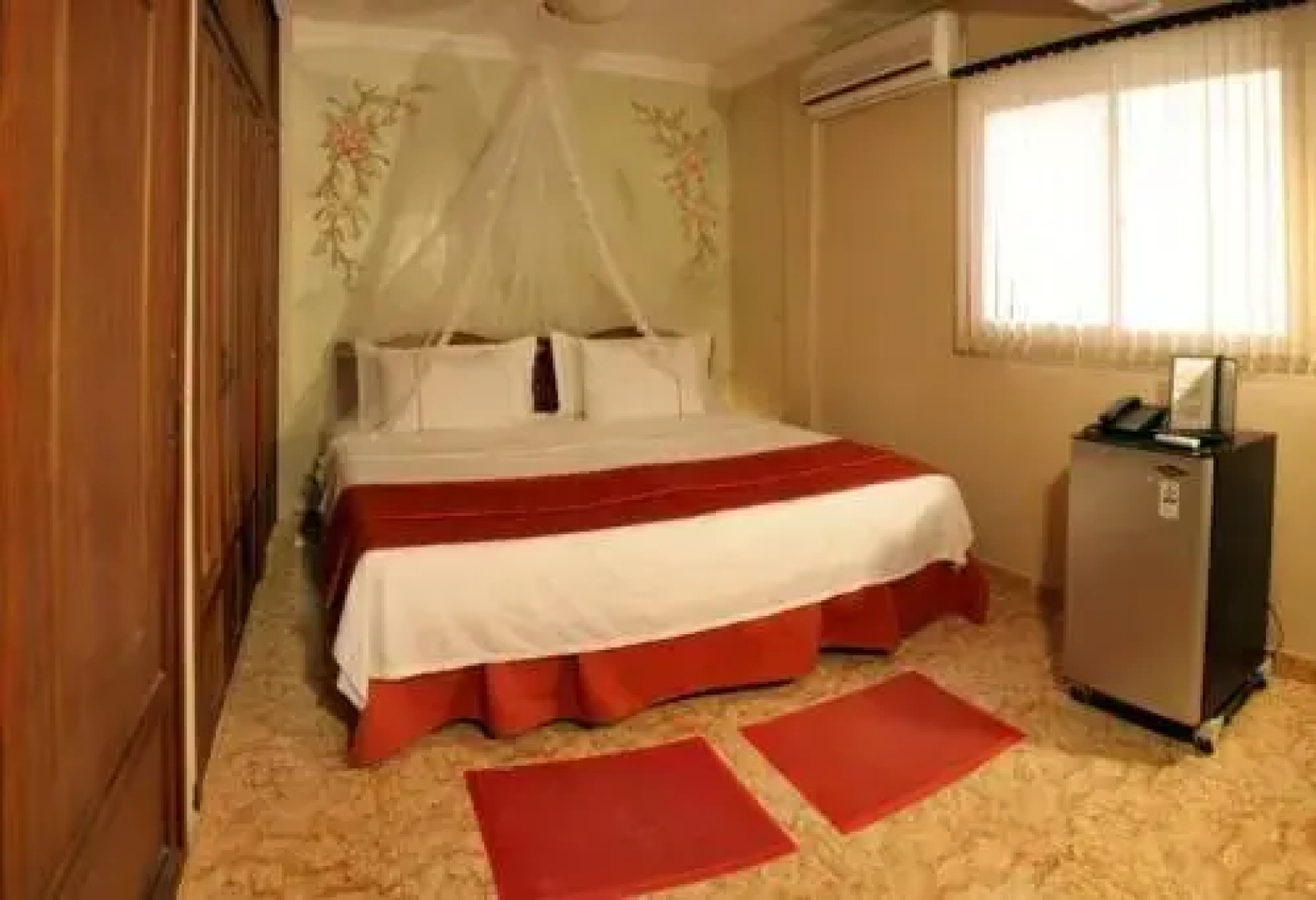 Hotel D'León