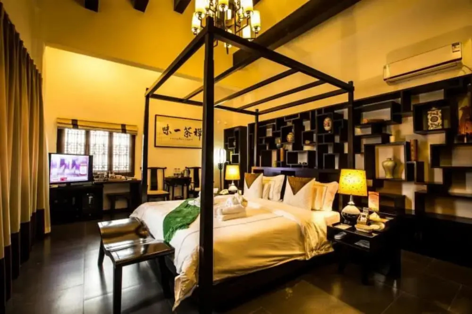 Scenery Retreats Taibai Mountain Hot Spring Villa Resort