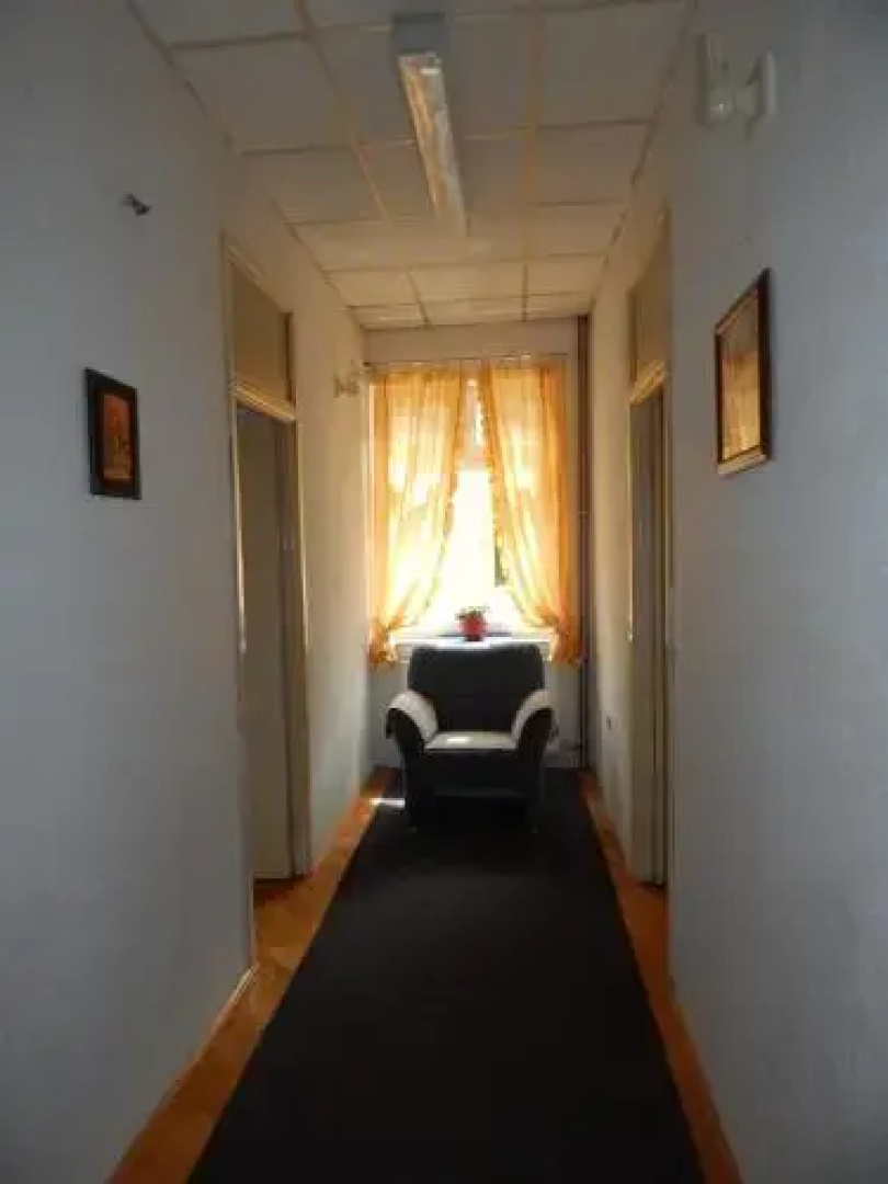 Guest House Alibi