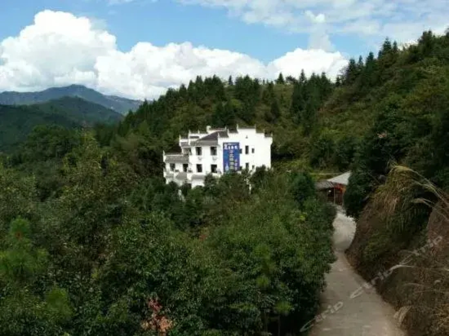 Wuyuan Fangkengyuan Farmstay