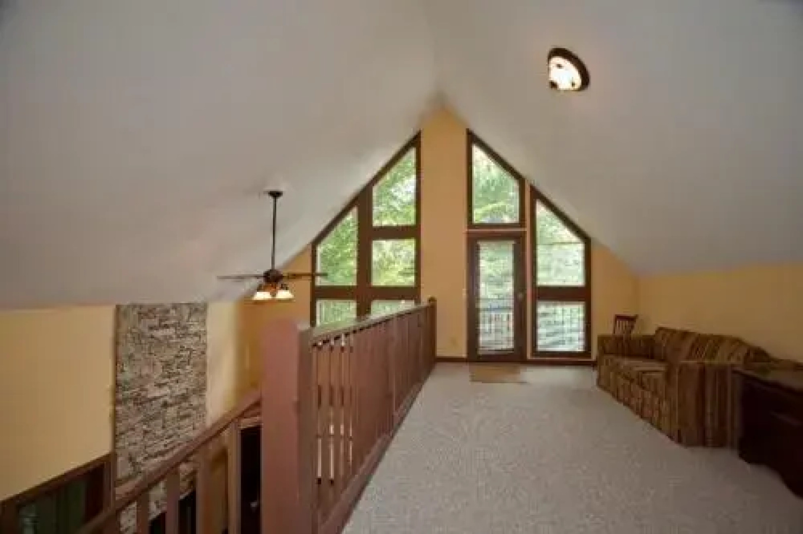 Beech House - 2 Br home by RedAwning