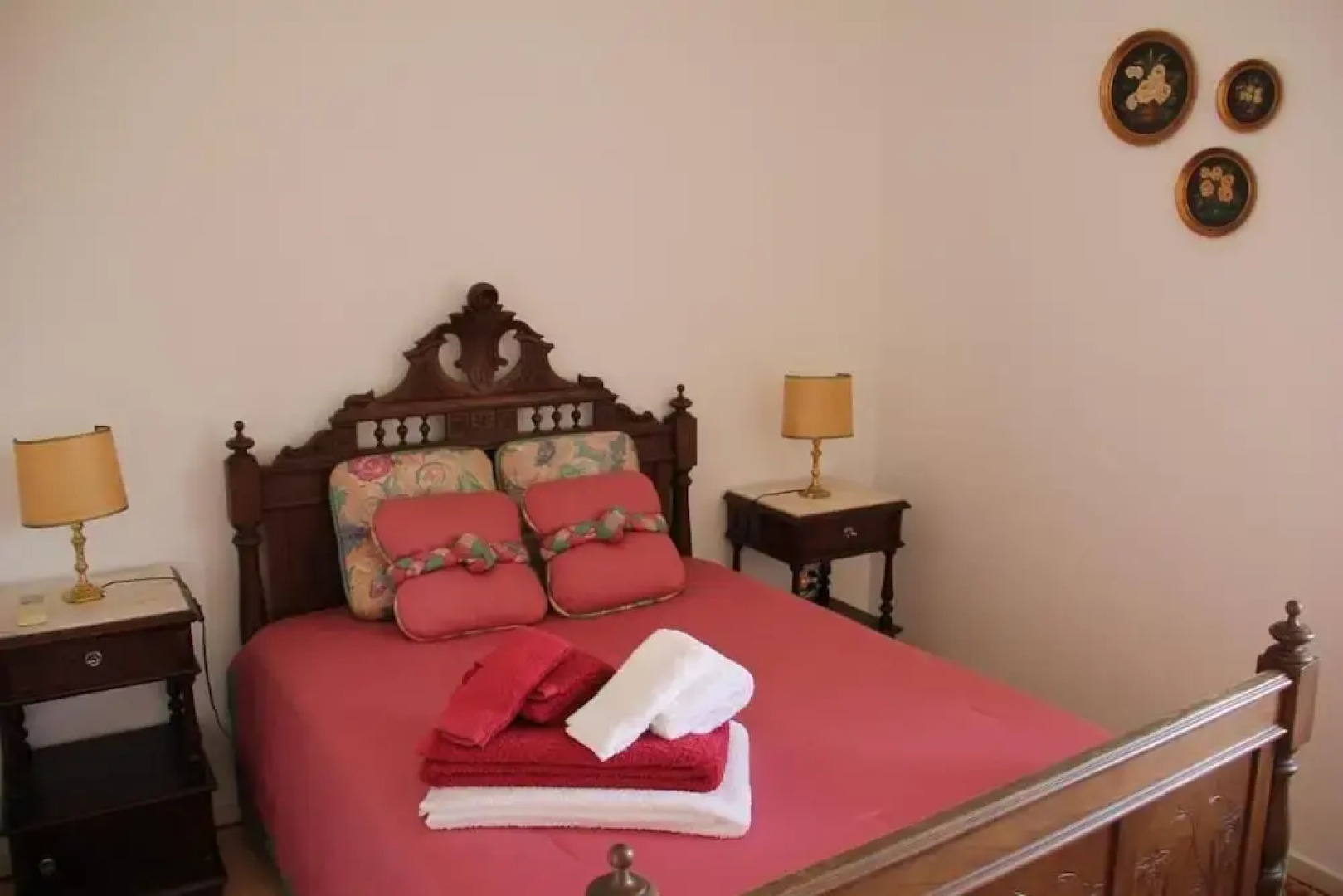 Charming Holiday House in Bairros Portugal With Mountain Views