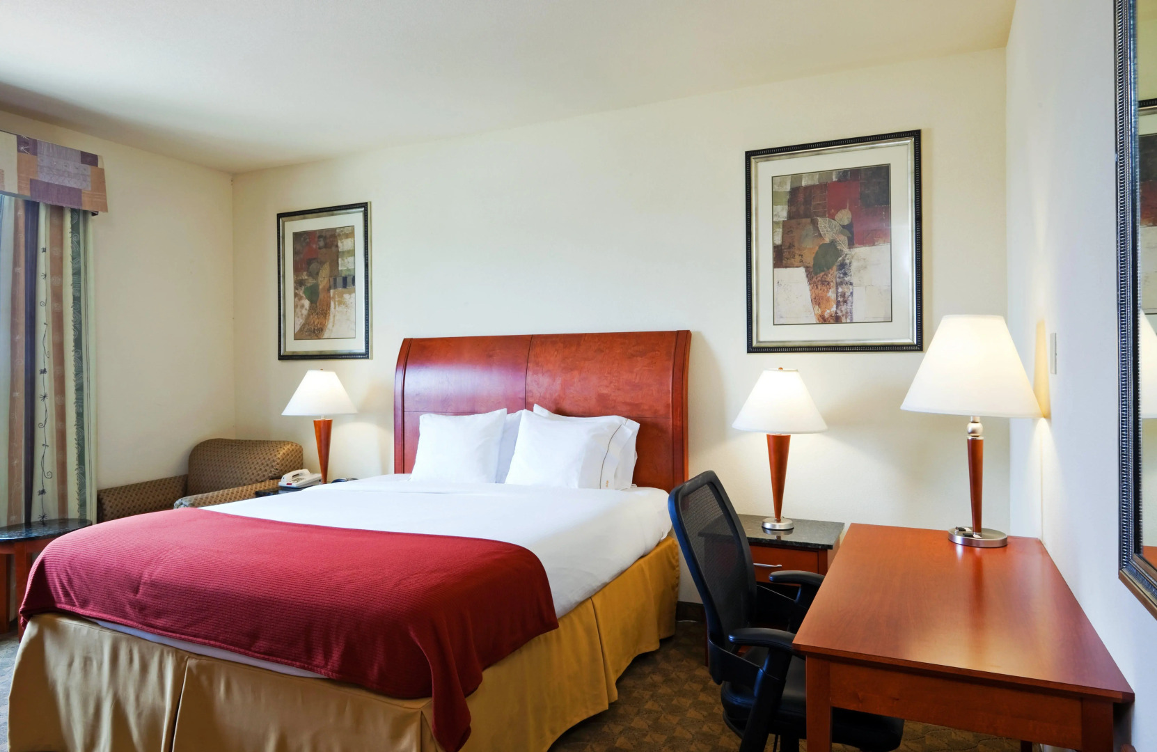 Holiday Inn Express Hotel & Suites Fairfield - North by IHG