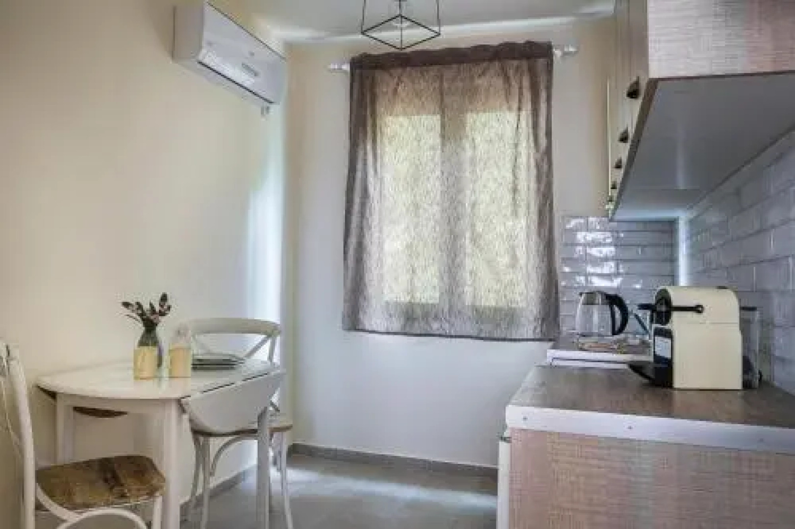 Martini Waterfront Suites