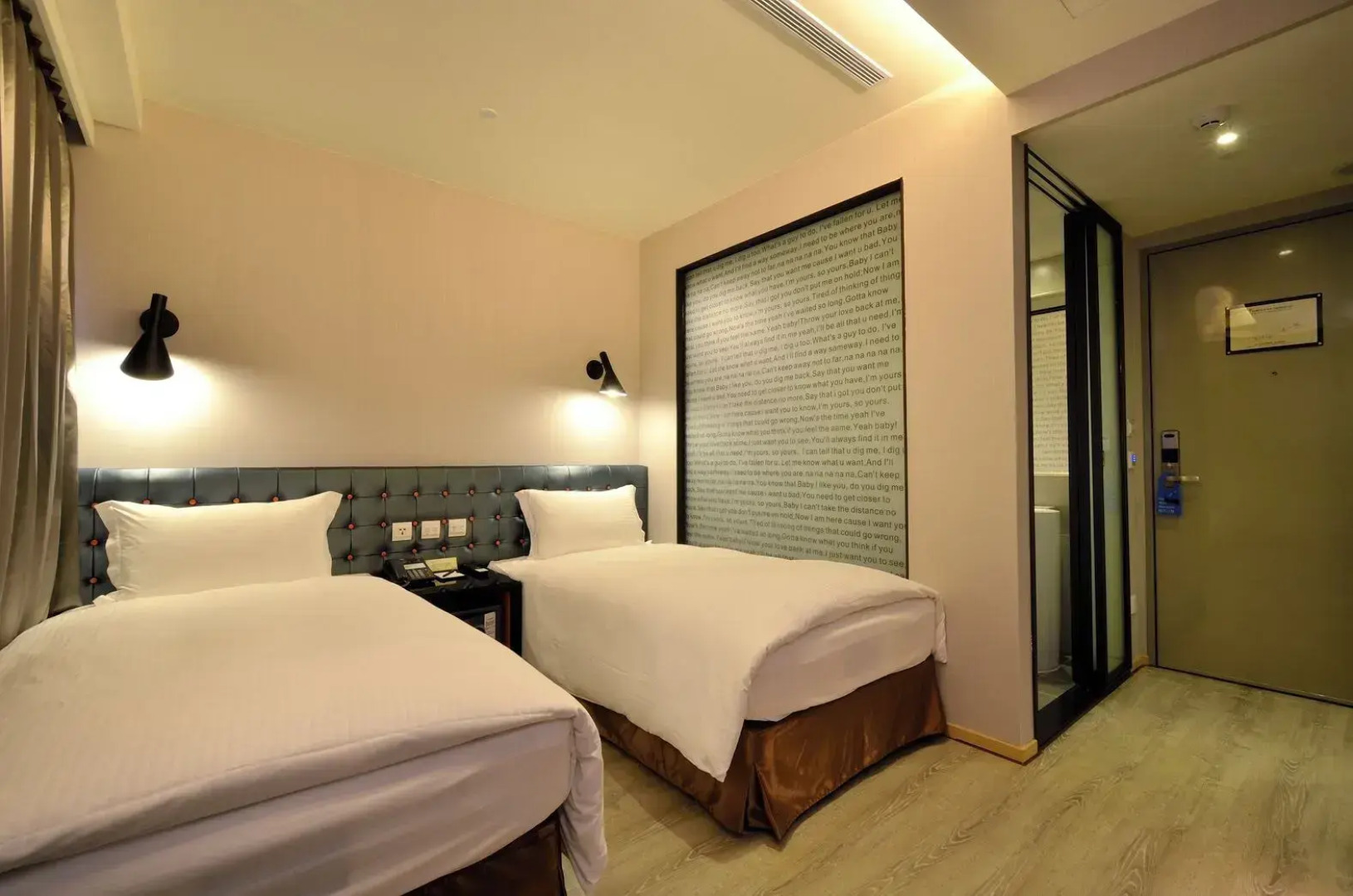 Stay Hotel - Taichung Yizhong