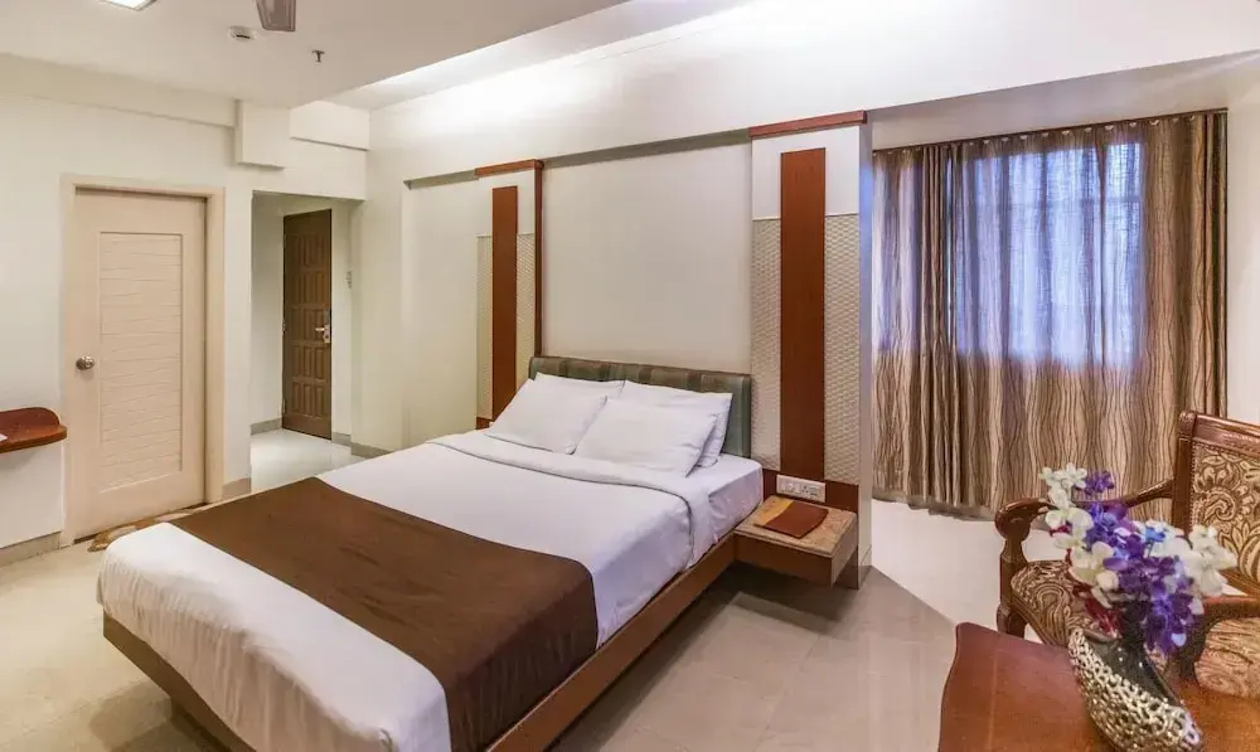 Hotel Seven Heaven