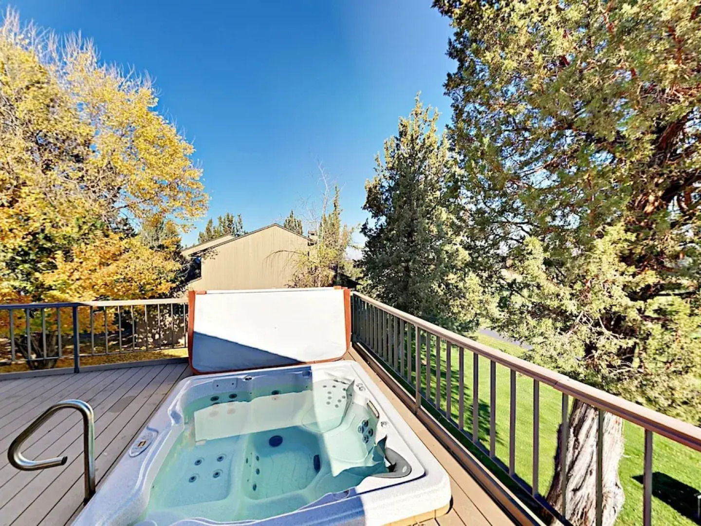 Refined 3BR Golf Resort Condo 3 Bedrooms 2 Bathrooms Condo