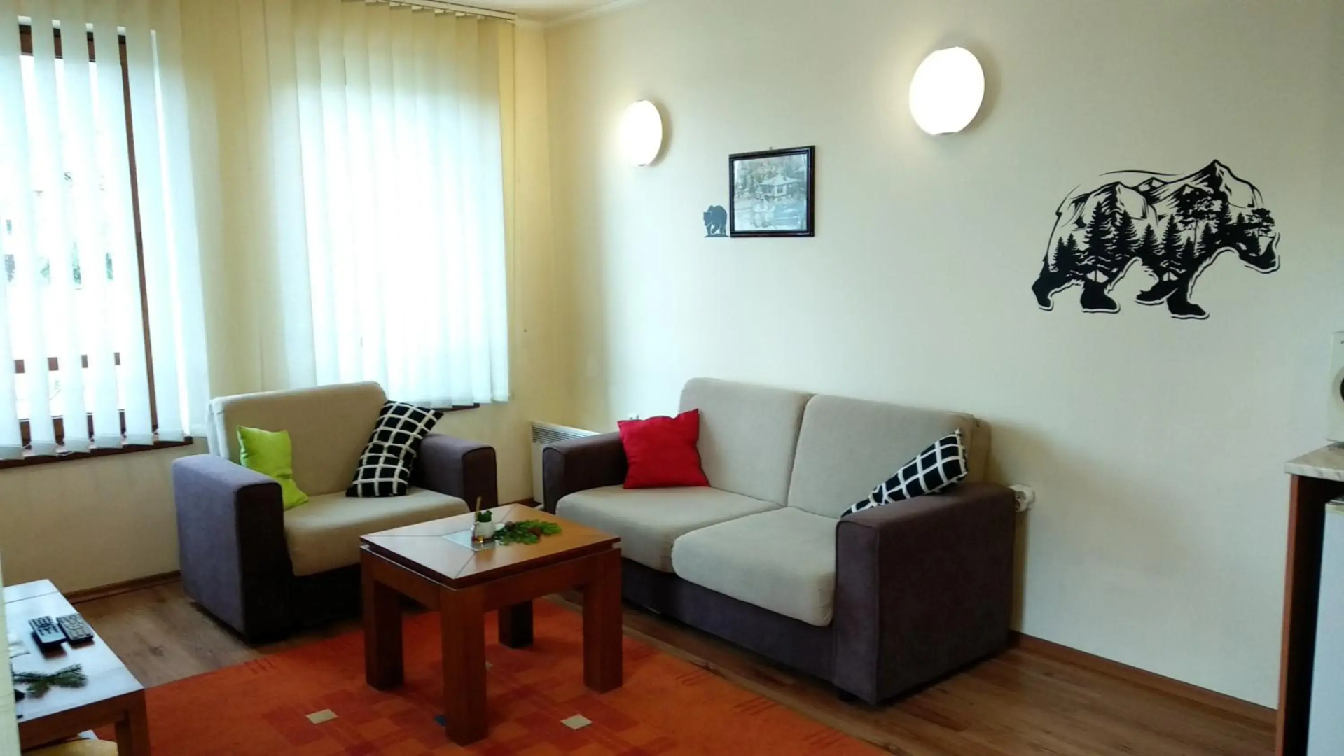 Pine Tree Apartment D34