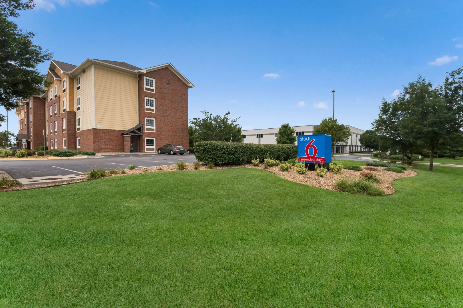 Studio 6 Lenexa, KS - Overland Park