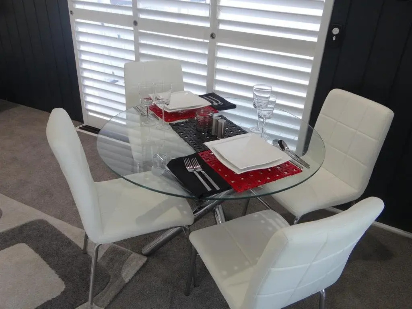 Eumundi Yacht Club B&B