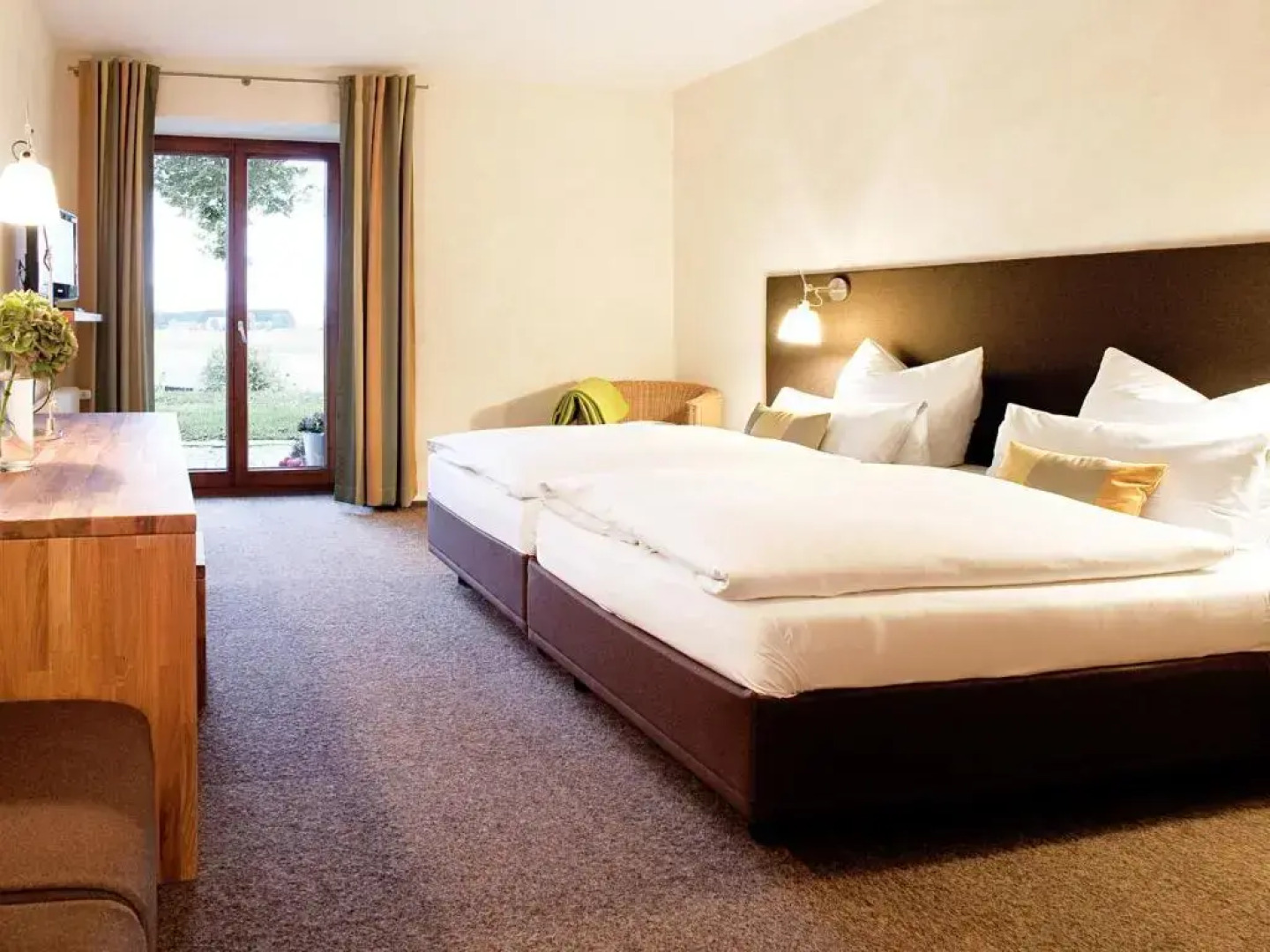 Hotel-Landgasthof KREUZ