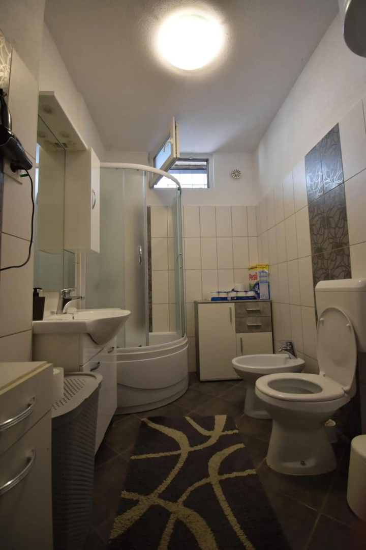 Apartment Adem