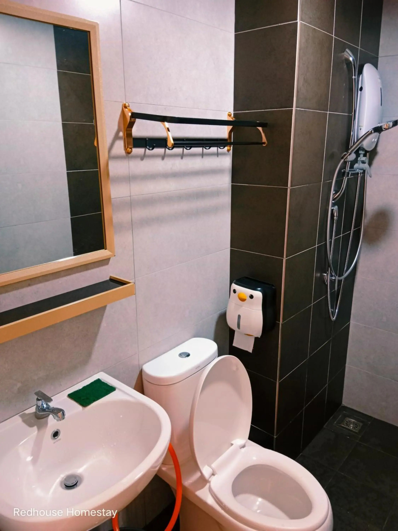 Comfortable18 3R2B 7pax Meritus Perai