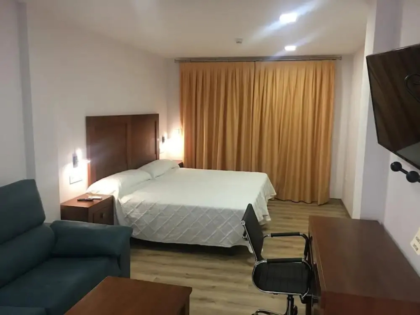 Hostal - Restaurante Playa Azul