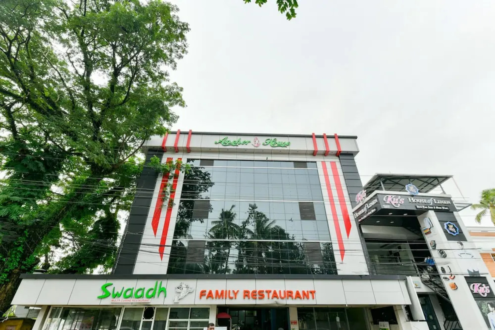 OYO 16532 Anchor House Hotel