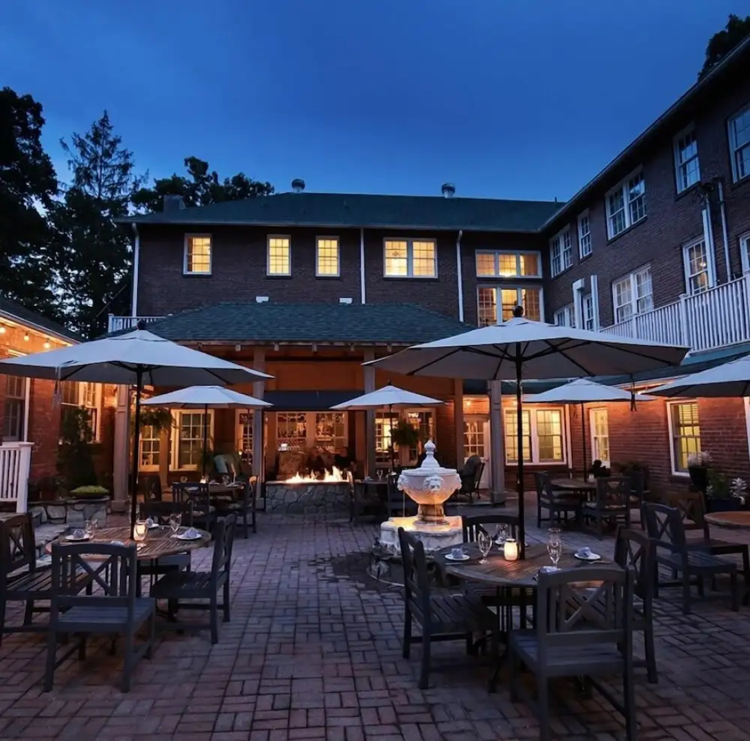 The Monte Vista Hotel