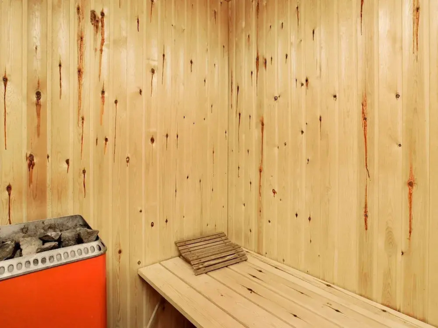 Luxurious Holiday Home in Bindslev With Whirlpool