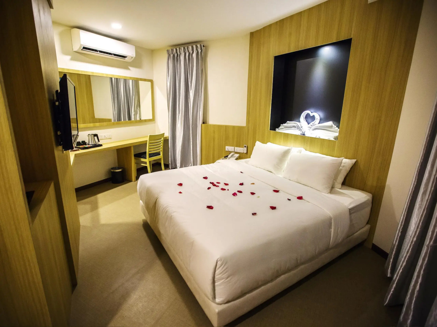 OYO 574 Rs Boutique Hotel