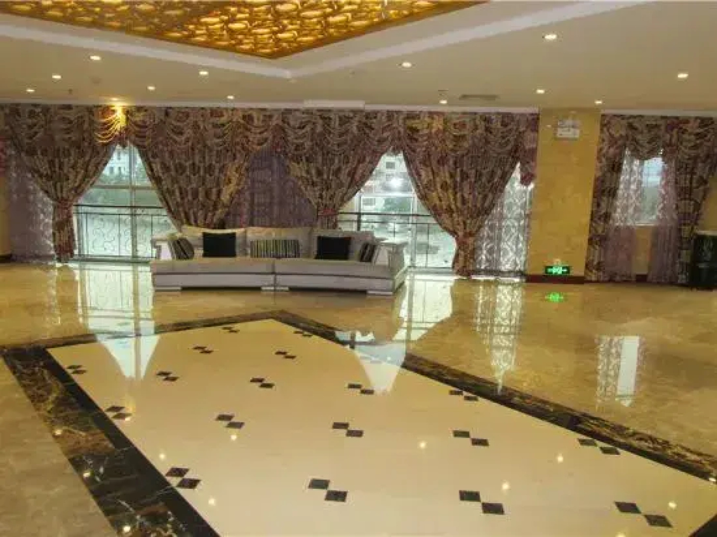 Xinmao Hotel