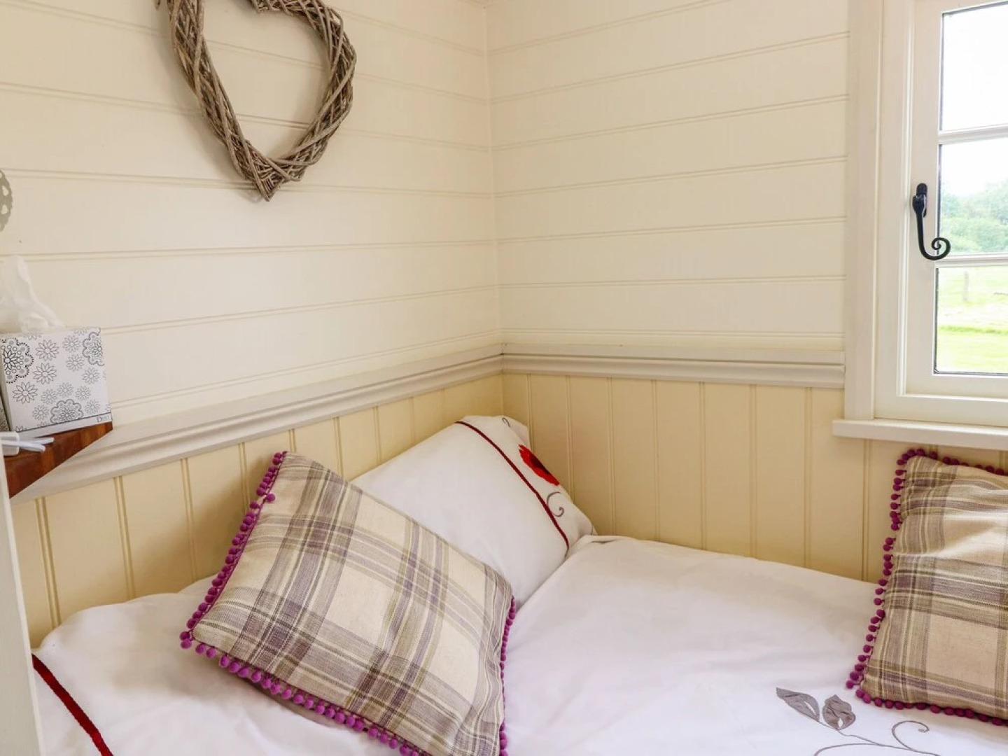 Shepherds Hut - The Crook