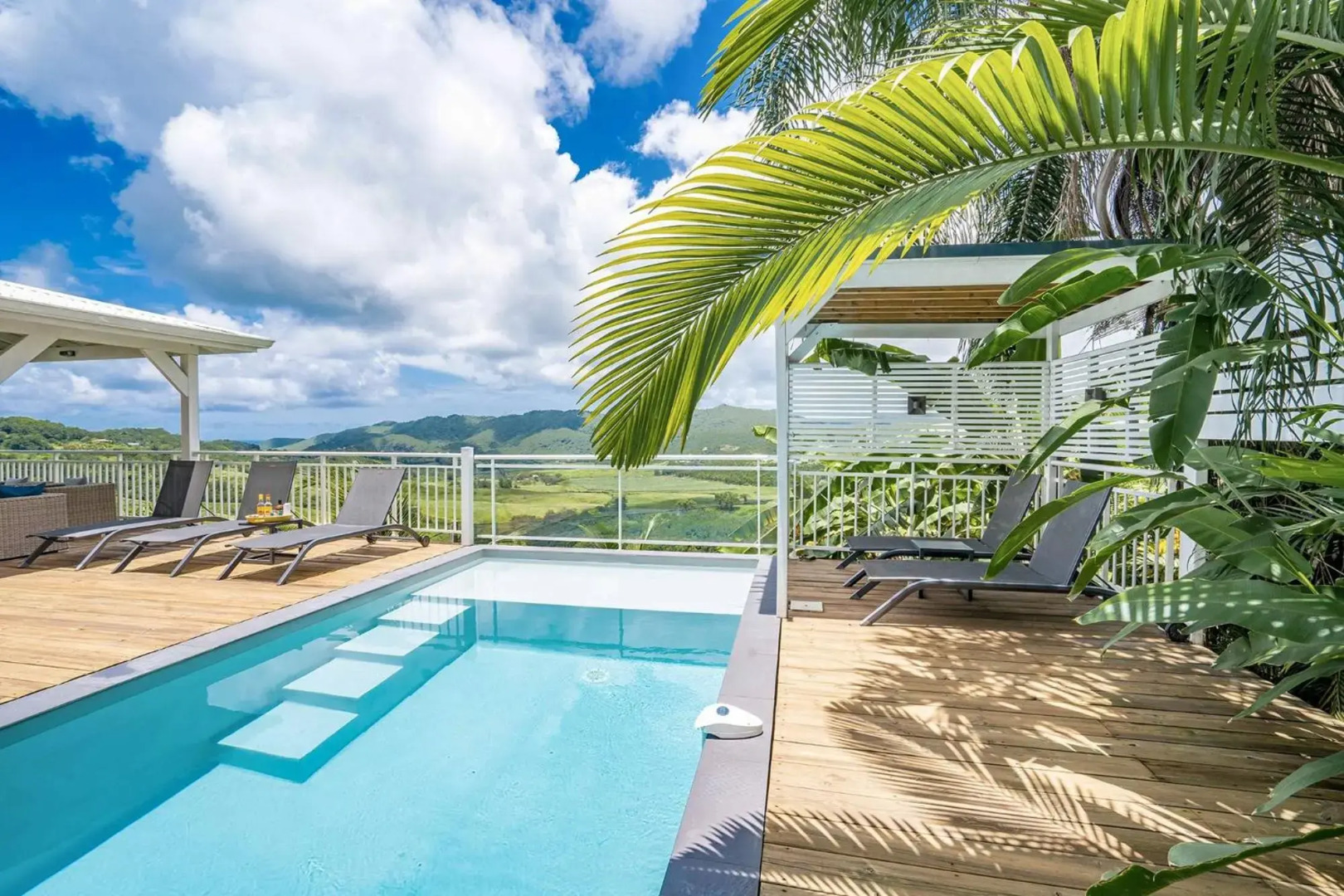 Villa Lanati, 4 ch avec piscine & vue campagne