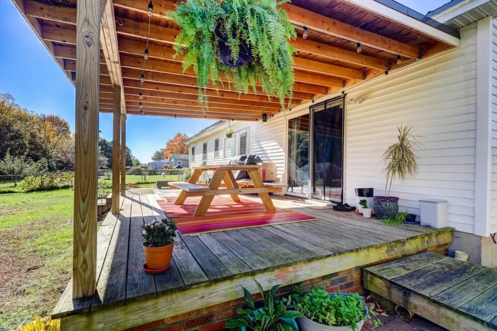 'house of Art' Group Escape By Parks & Lake!