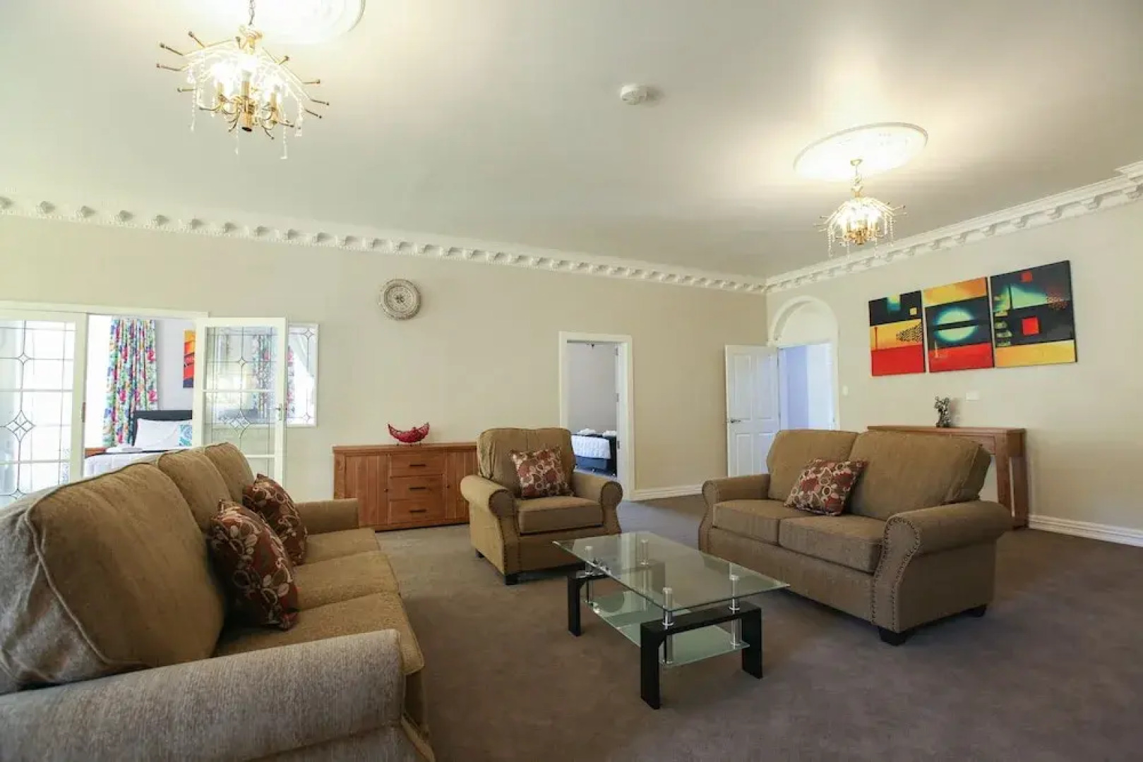 8Brm Luxury in Temple View