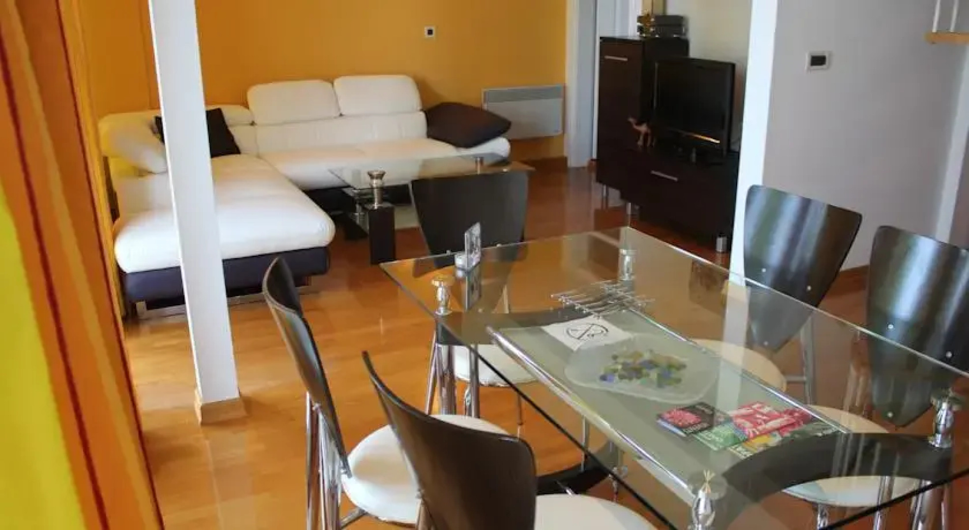 Apartment Near The Beach