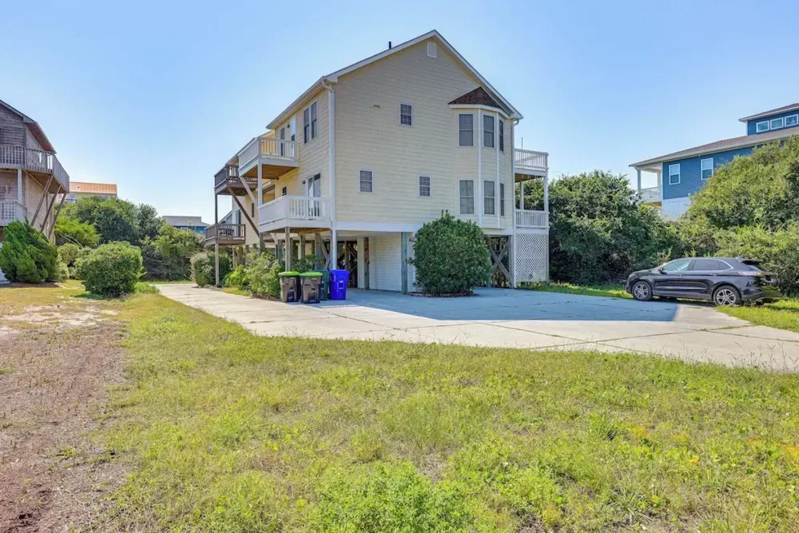 Walk to Beaches: Home w/ Patio in Surf City!