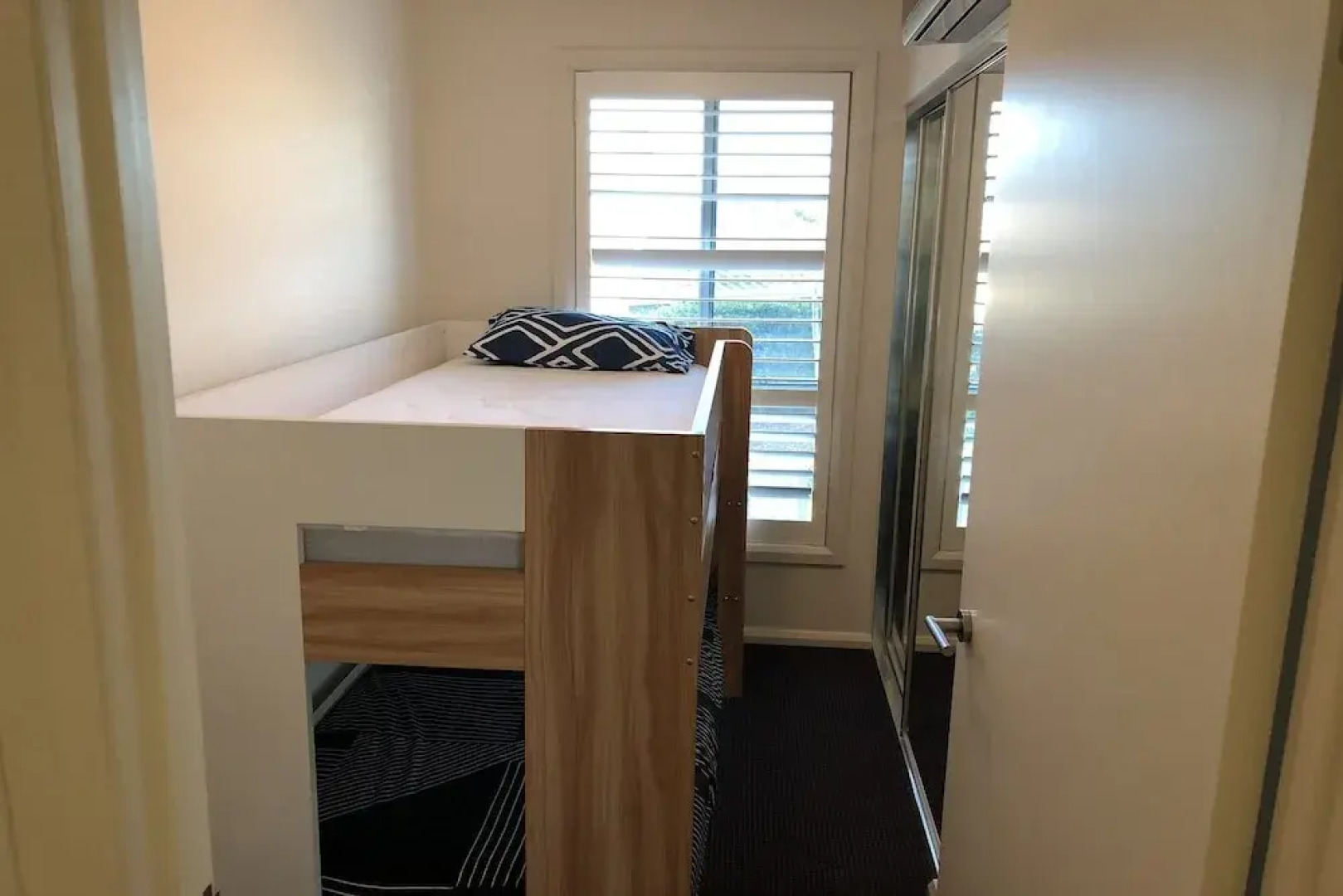 Pacific Blue 505-265 Sandy Point Road