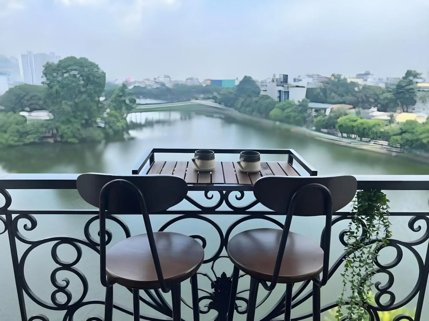 iRest Orange Tay Ho Lakeside Apartment