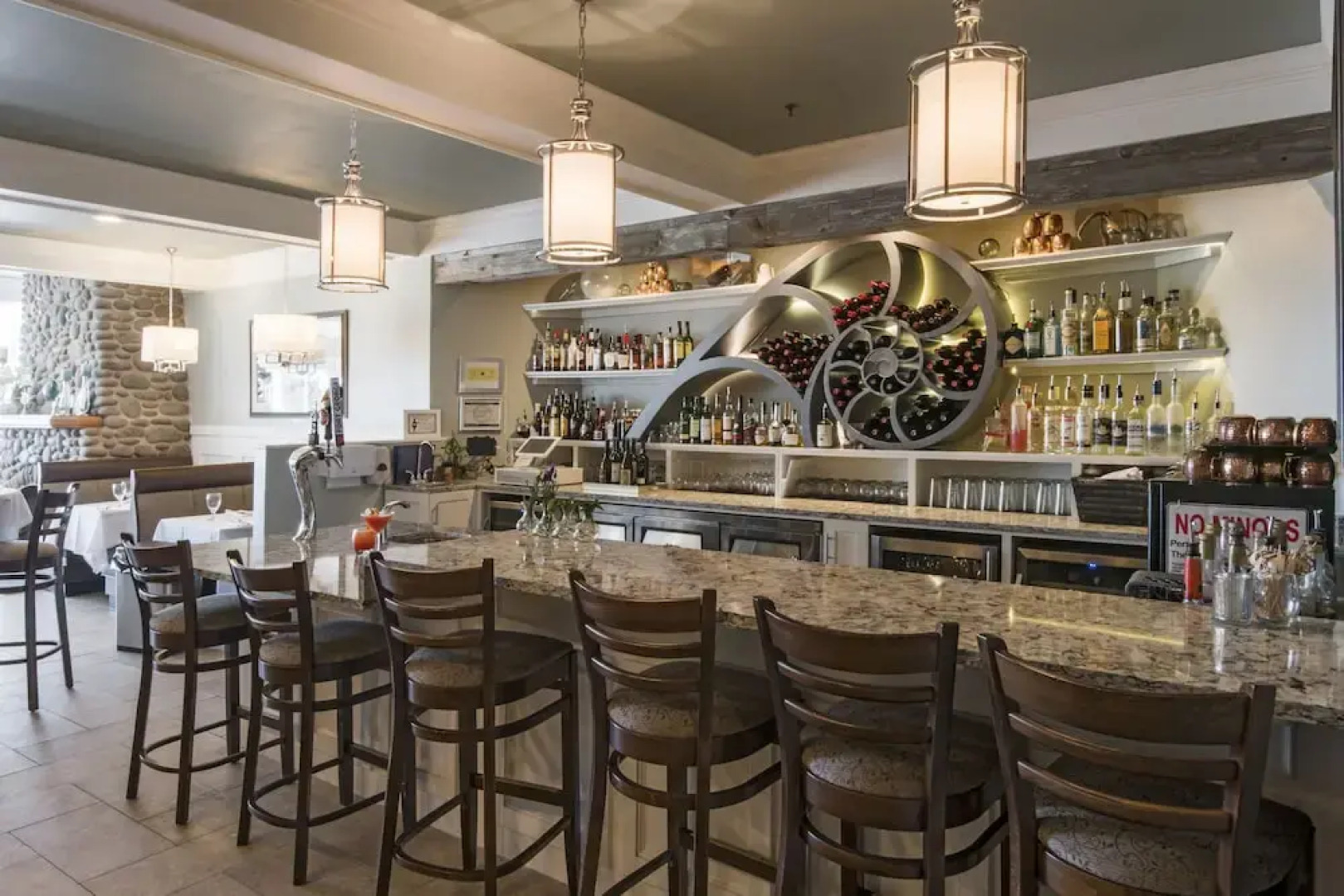 Seaside Oceanfront Inn