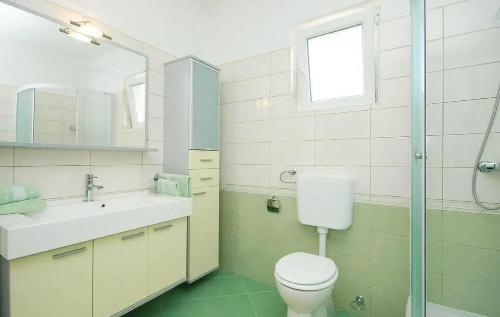 Nice Home in Vrsi With Wifi and 3 Bedrooms