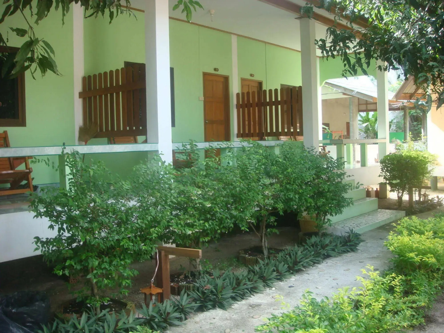 Sandee Bungalows