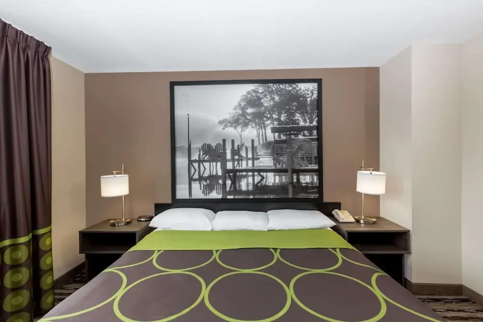 Super 8 Spirit Lake/Okoboji