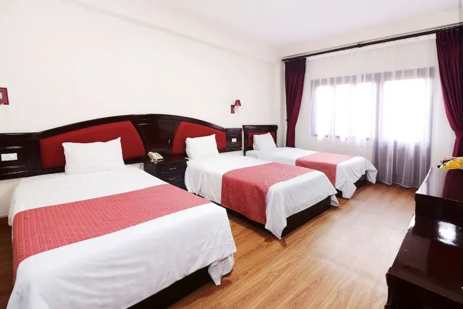 Dong Duong Hotel