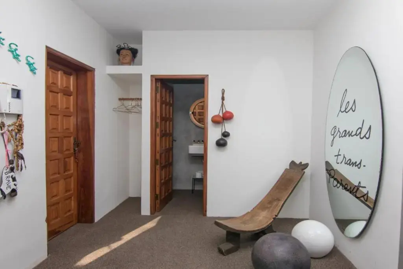 Exclusive Design Villa : 1080 m2, oceanfront, 2 swimming pools.