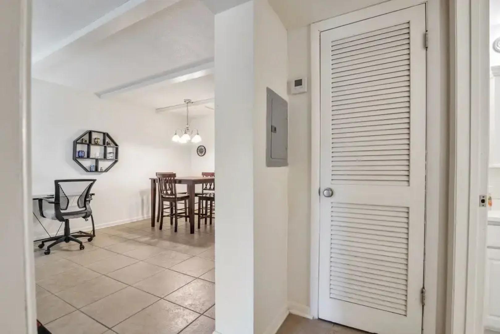 Charming 1br Apt In Eustis! 1 Bedroom Apts by RedAwning