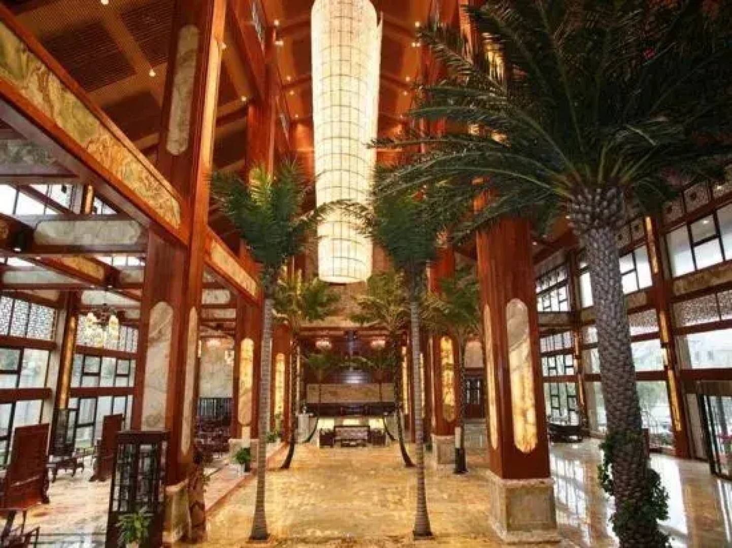 Donggu Lake Xiangshan New Century Hotel