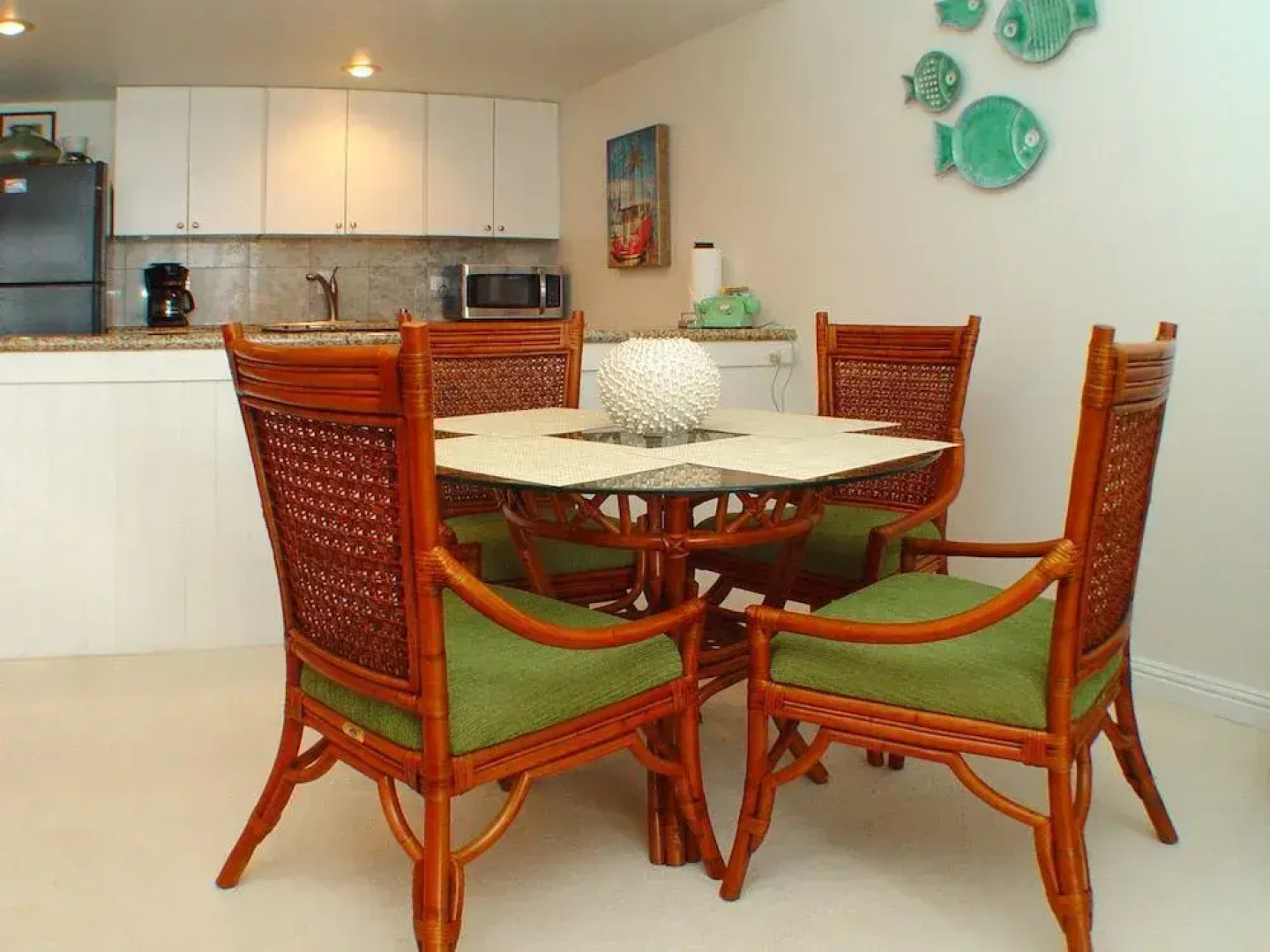 Kaleialoha #214 1 Bedroom 1 Bathroom Condo by Redawning