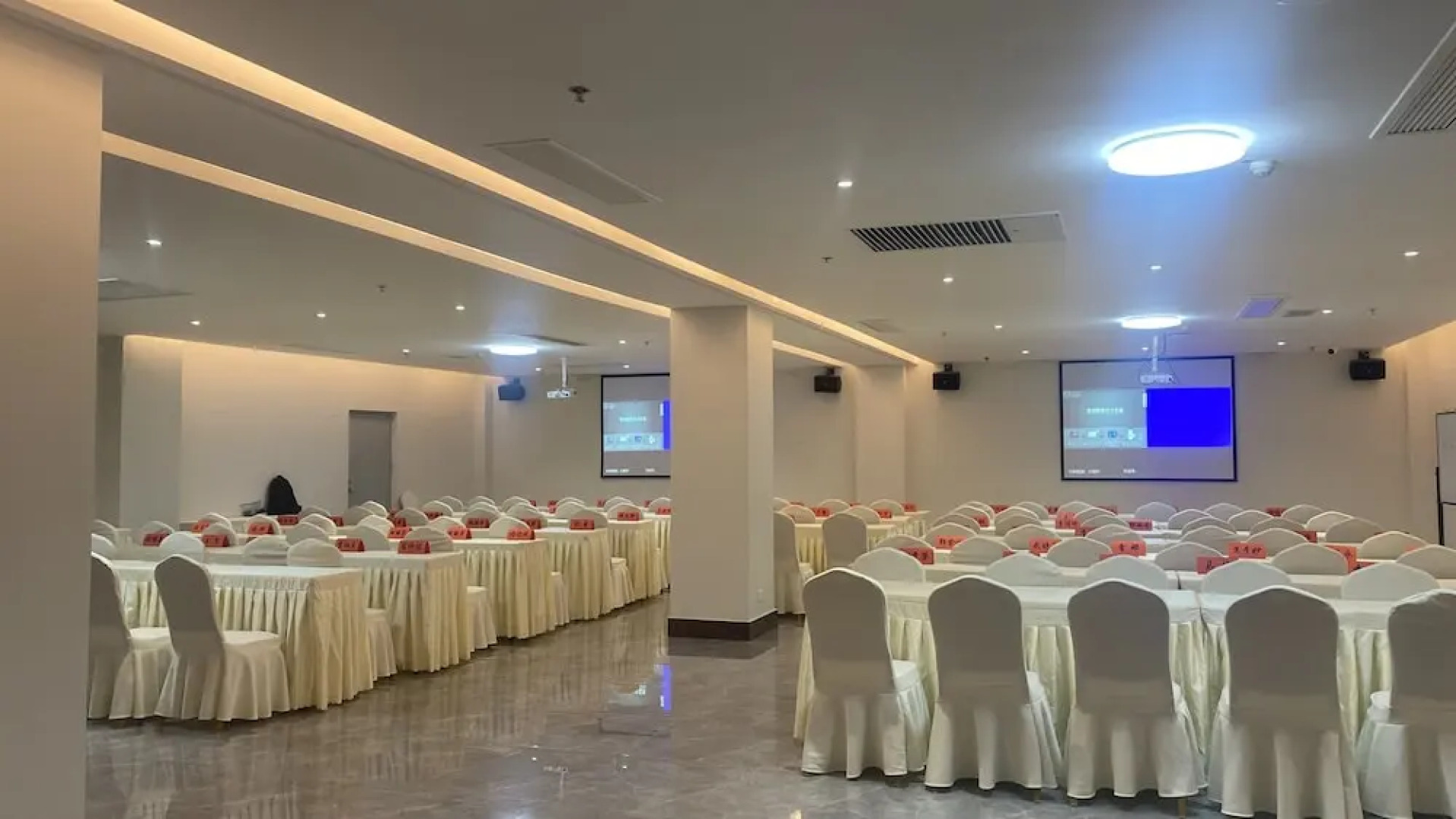 Holiday Inn Express Hengshui Railway Station by IHG