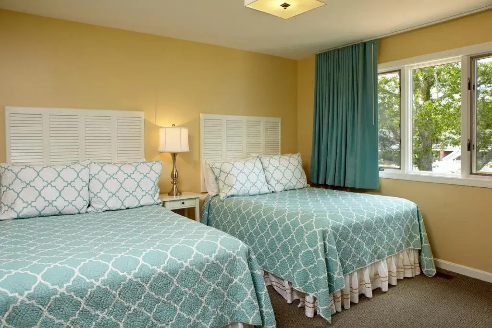 Breezeway Boutique Hotel