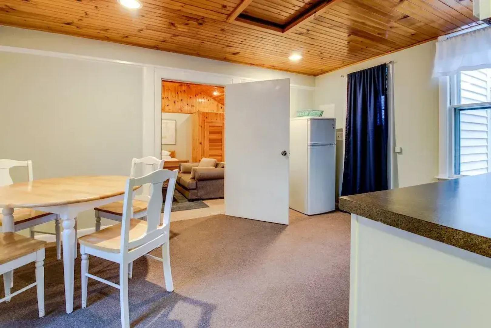 Captain Lawrence Inn