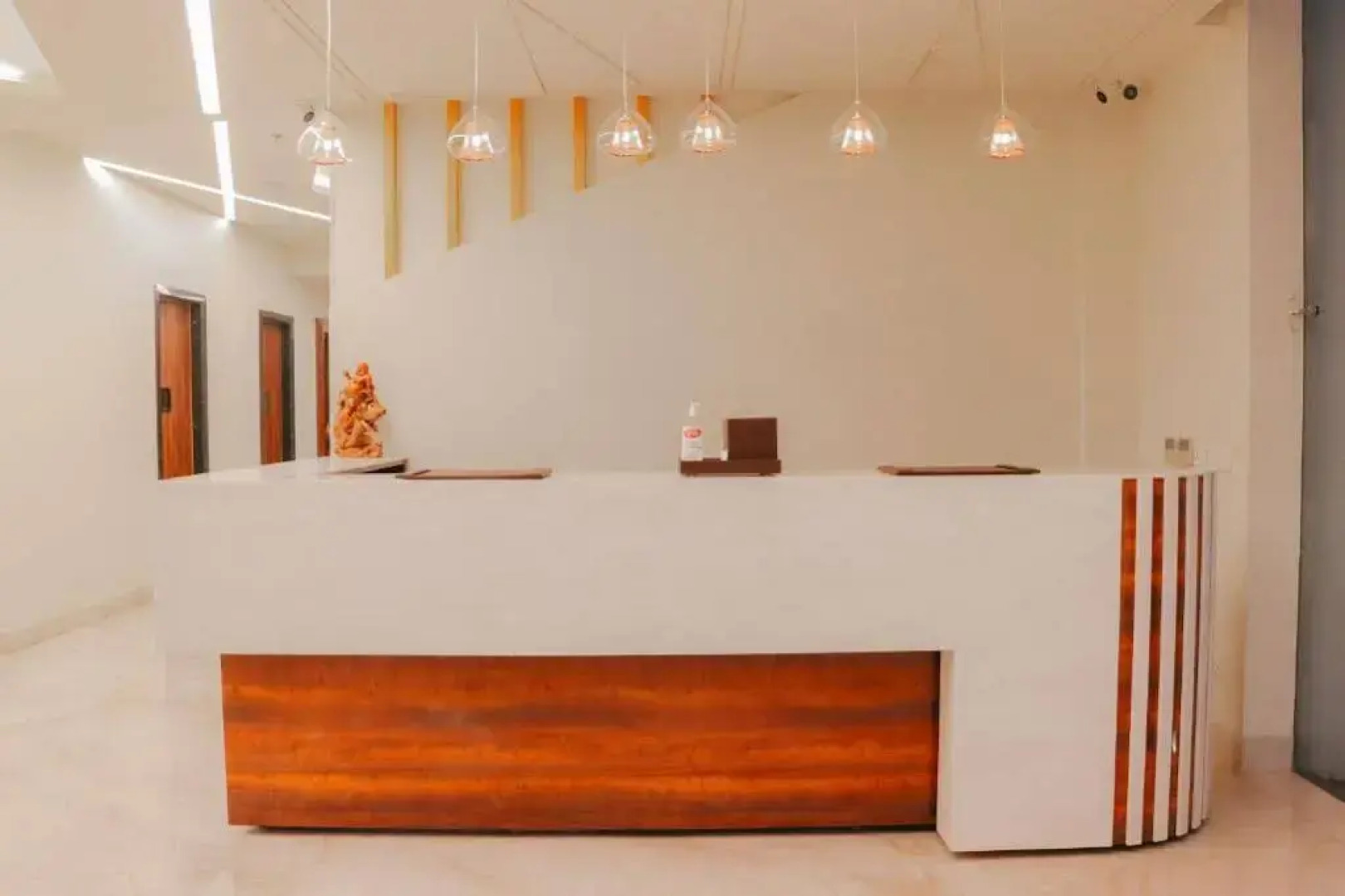 Playotel Premier Guna