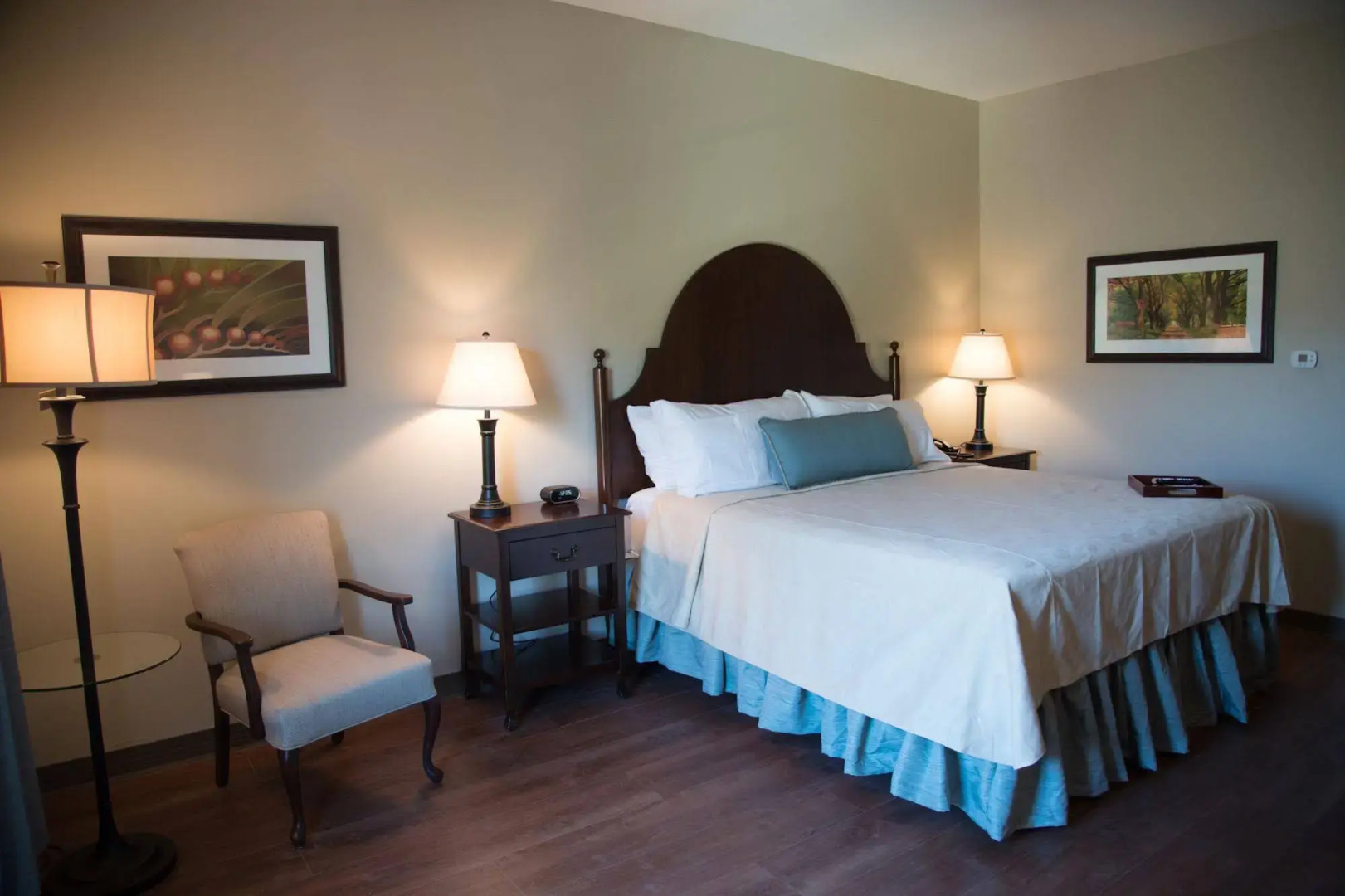 Chateau Saint Denis Hotel