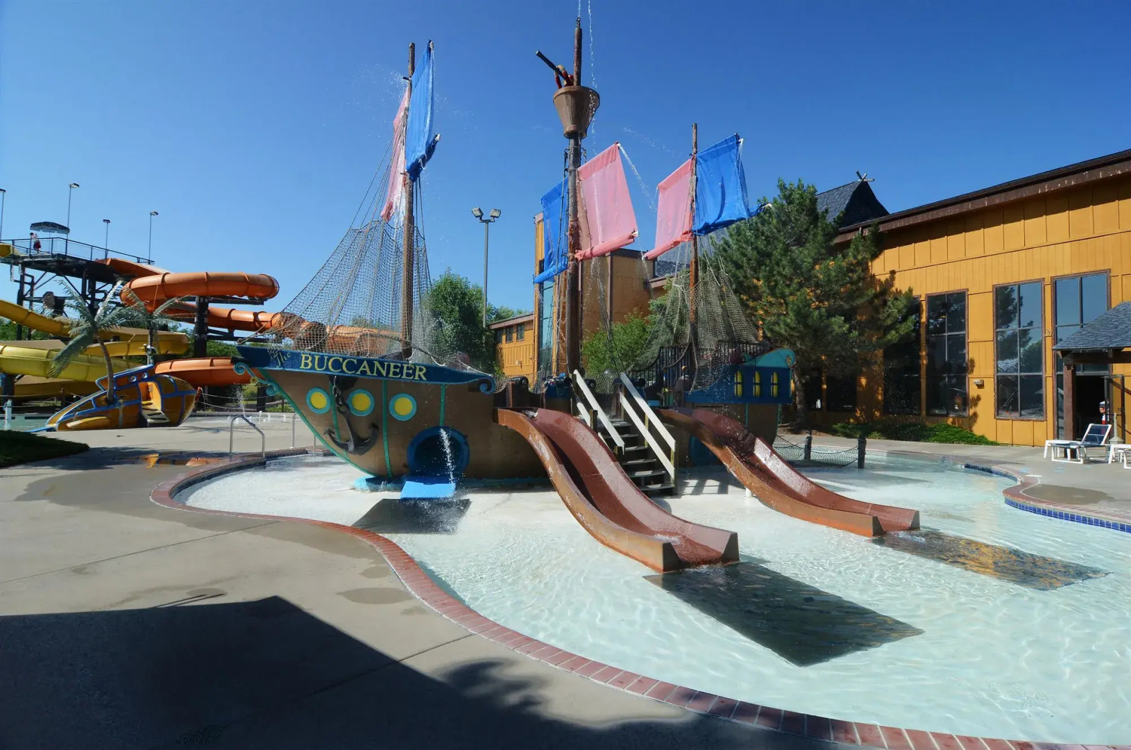 Polynesian Hotel & Suites Wisconsin Dells/Lake Delton