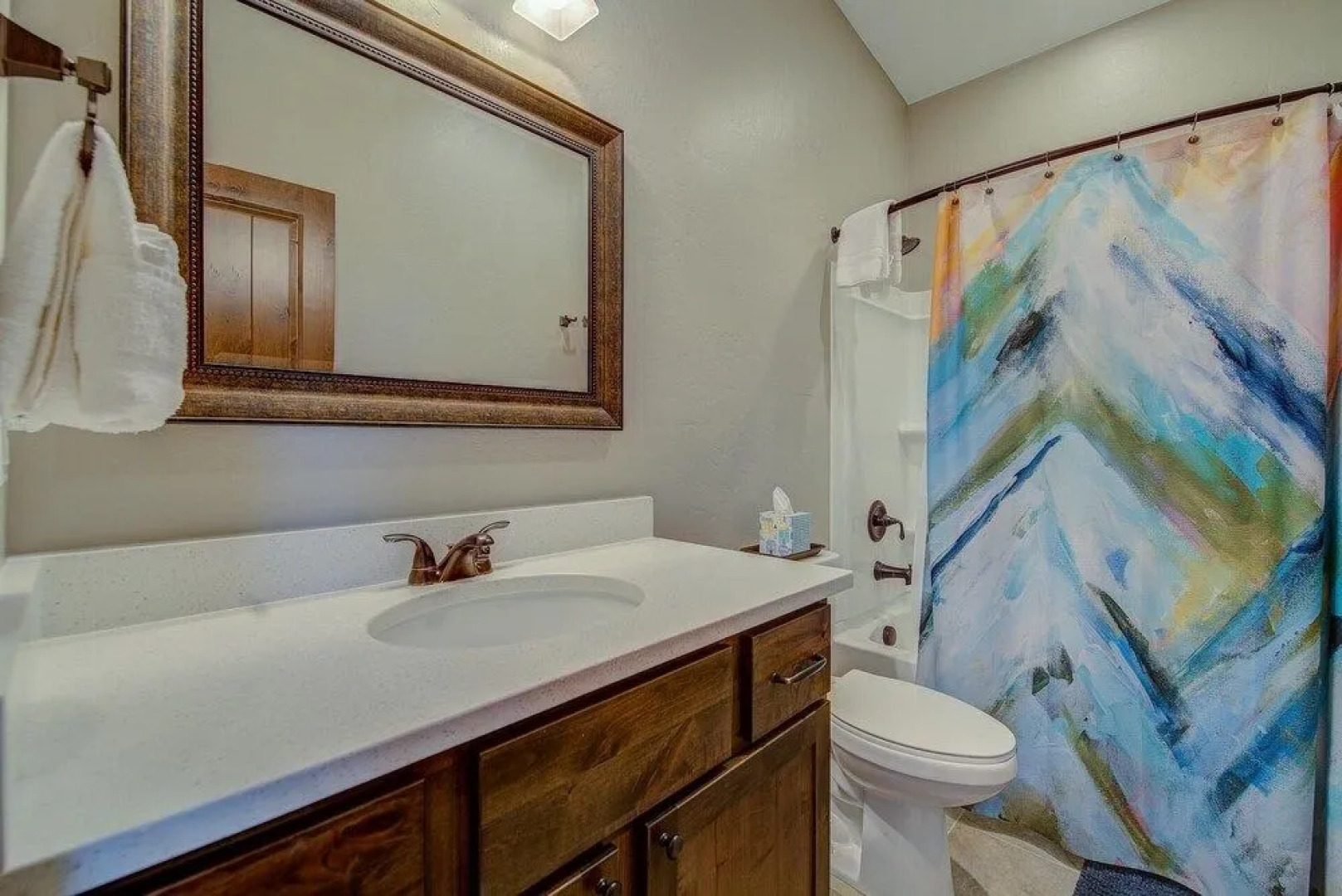 Mountain Getaway Stunning Views HOT TUB