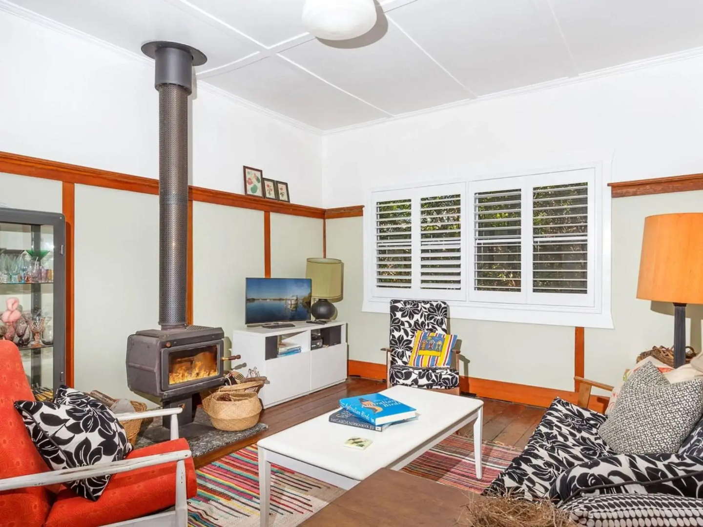 Witts Oasis Two traditional Tea Gardens cottages