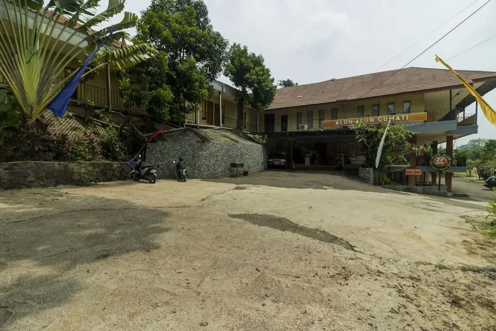 RedDoorz near Gumati Waterpark
